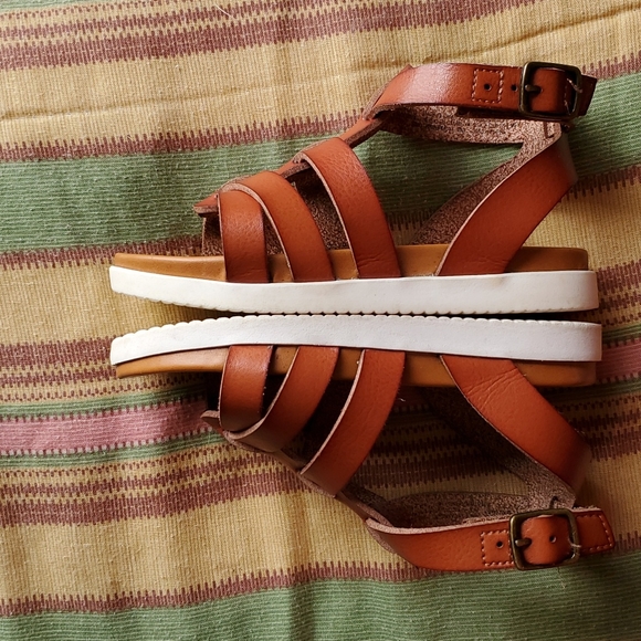 WONDER NATION Faux Leather Brown Ankle Sandals. Sz 7. EUC - Picture 12 of 12